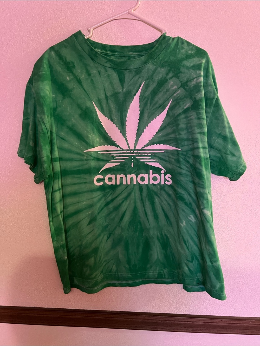 Green Tie-Dye Cannabis Graphic Short Sleeve Tee - Unbranded